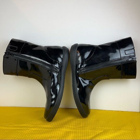 Cole Haan x Nike Air Carmela Low Black Glossy Rain Boots 5 - Picture 5 of 9